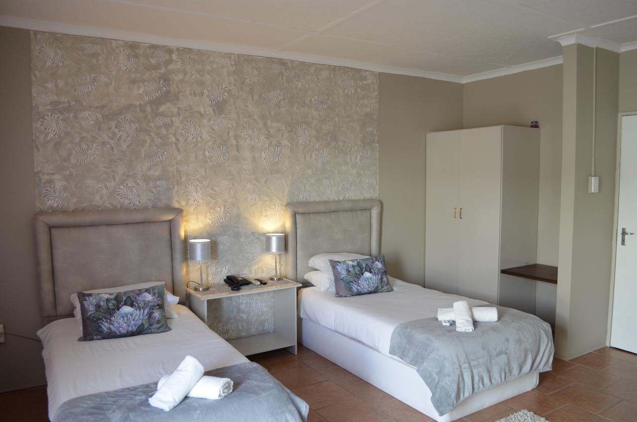 Mariental Hotel Cc Exterior photo